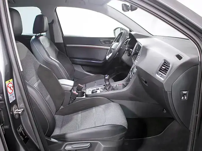 Usado Seat Ateca 150 CV (110 kW) 2022 Gris SUV