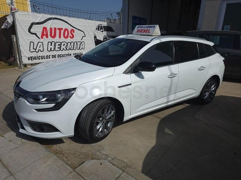 Usado Renault Mégane GrandTour Zen 110 CV (80 kW) 2018 Blanco Familiar