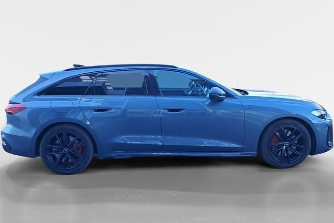 Usado Audi A5 Ambiente 367 CV (269 kW) 2025 Azul Familiar