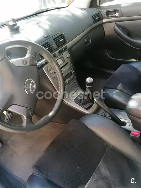 Käytetty Toyota Avensis Executive 177 HP (130 kW) 2006 Harmaa Farmari