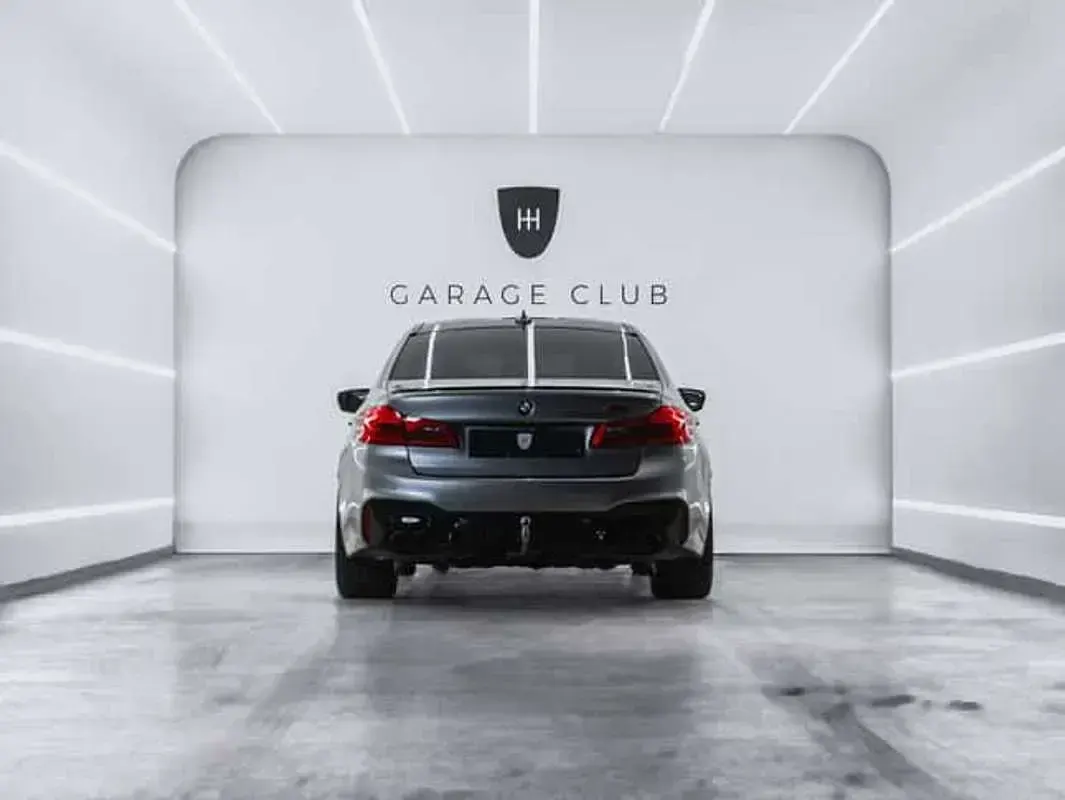 Usado BMW 550 Comfort Edition 449 CV (330 kW) 2018 Gris Berlina