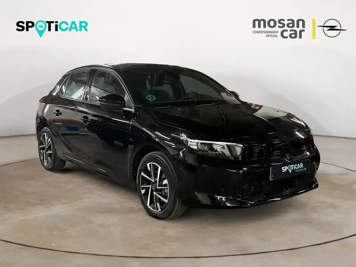Usado Opel Corsa 100 CV (73 kW) 2025 Negro Utilitario