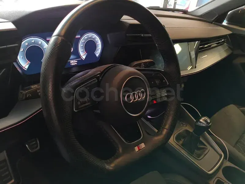 Usado Audi A3 150 CV (110 kW) 2023 Negro Berlina