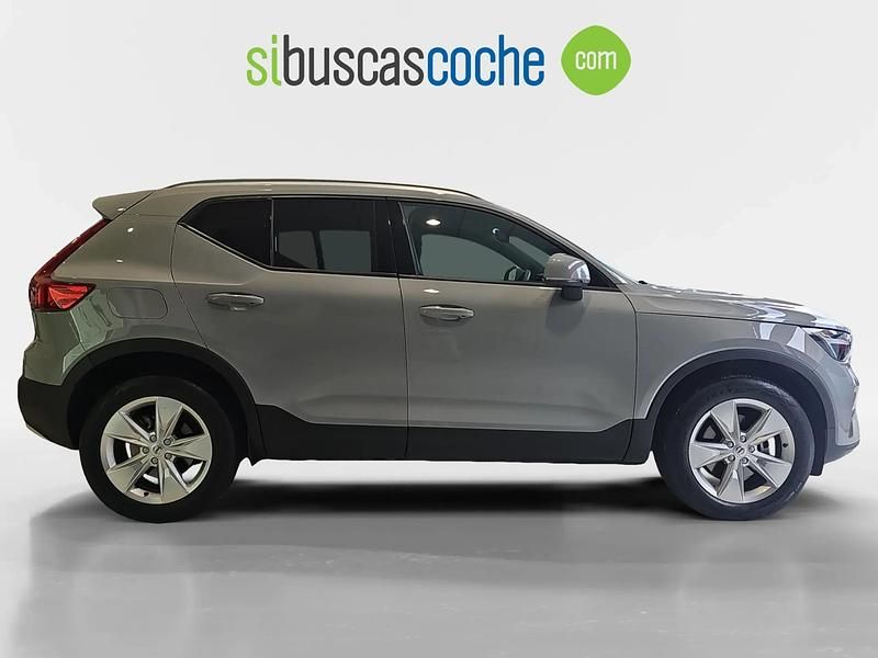 Usado Volvo XC40 Core 163 CV (119 kW) 2024 Gris/plata SUV