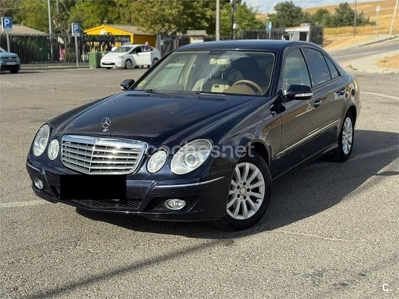 Azul Usado 2008 Mercedes E280 Avantgarde Berlina | 7990 € (Buen precio) - Imagen 1/4
