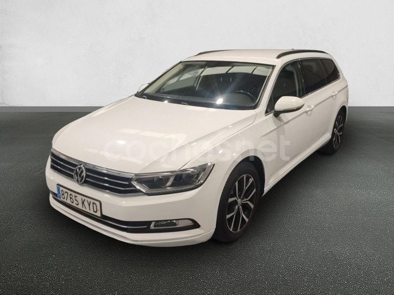 Blanco Usado 2019 VW Passat Advance Familiar | 15.900 € (Precio justo) - Imagen 1/4
