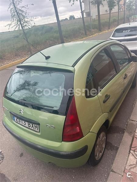 Usado Citroën C3 70 CV (51 kW) 2002 Verde Utilitario