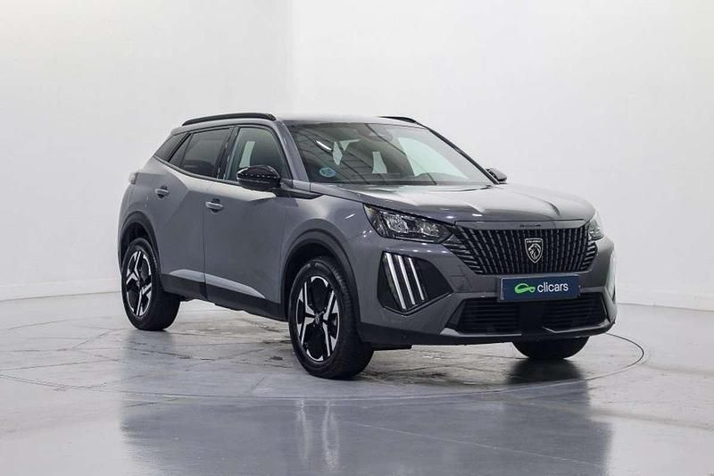 Usado Peugeot 2008 Allure 136 CV (100 kW) 2025 Gris SUV