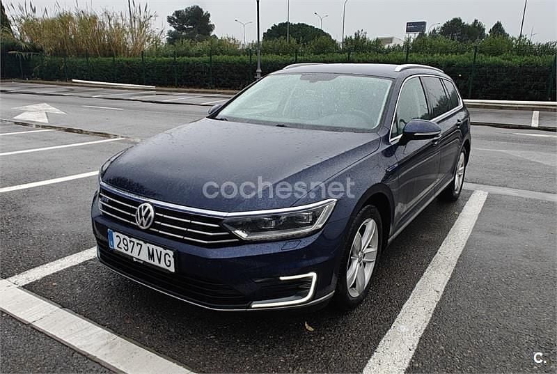 Azul Usado 2017 VW Passat GTE Familiar | 13.500 € (Buen precio) - Imagen 1/4