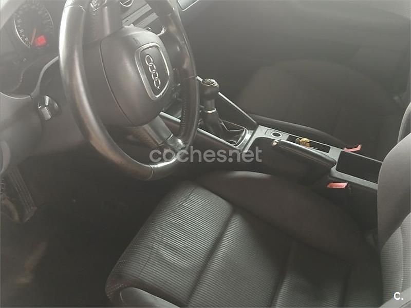 Negro Usado 2007 Audi A3 Sportback Attraction Berlina | 4700 € (Buen precio) - Imagen 1/4