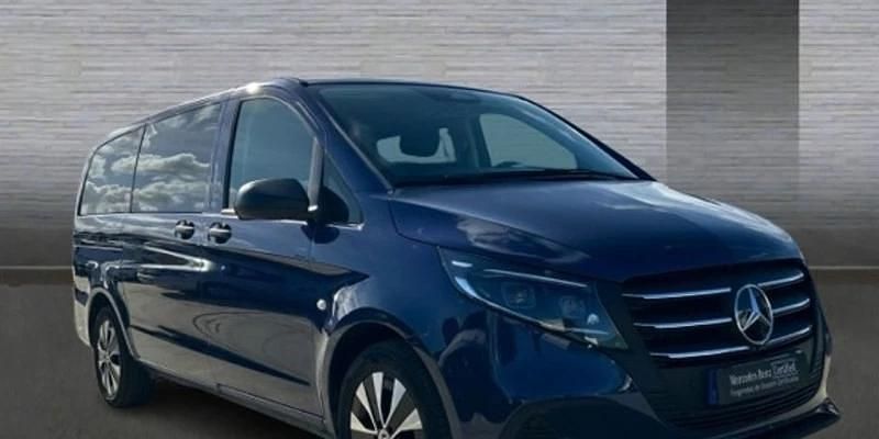 Usado Mercedes Vito 163 CV (119 kW) 2025 Azul Van