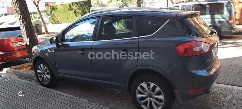 Usado Ford Kuga Titanium 136 CV (100 kW) 2009 Negro SUV