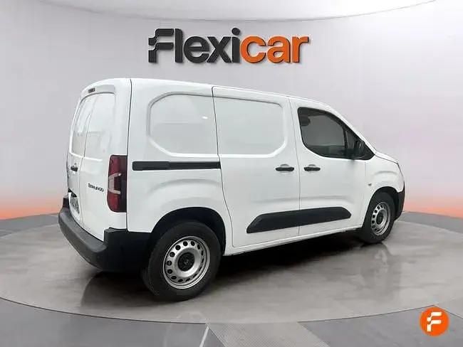 Usado Citroën Berlingo 102 HP (75 kW) 2025 Branco Monovolume