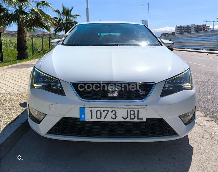 Käytetty Seat Leon FR 150 HP (110 kW) 2014 Valkoinen Sedan