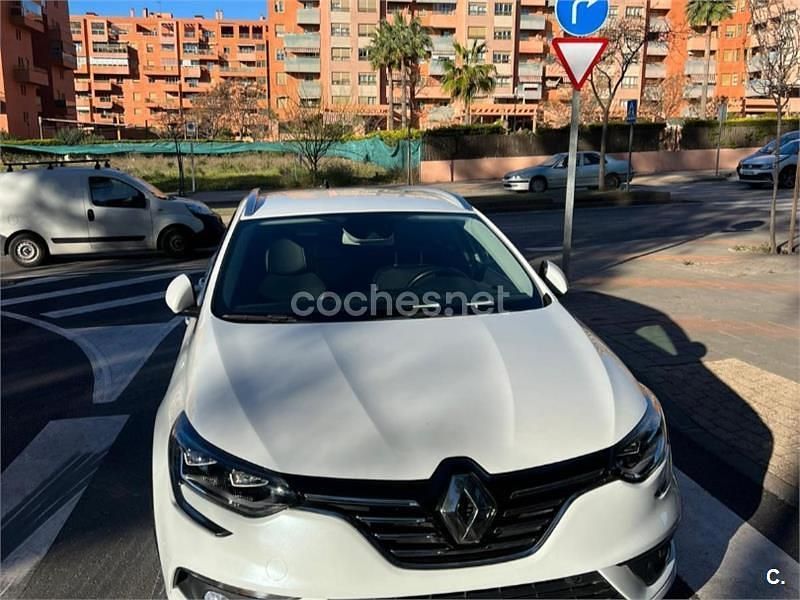 Usado Renault Mégane GrandTour Bose Edition 130 CV (95 kW) 2016 Blanco Familiar