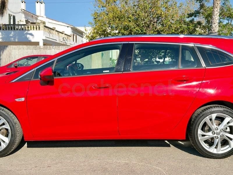 Używany Opel Astra Dynamic 150 KM (110 kW) 2016 Czerwony Kombi