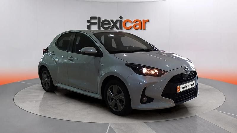 Usado Toyota Yaris Hybrid Active 116 CV (85 kW) 2024 Berlina
