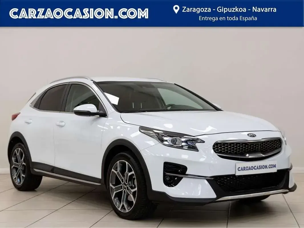 Usado Kia XCeed 140 HP (102 kW) 2019 Branco SUV