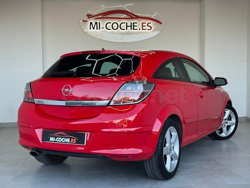Usado Opel Astra GTC Sport 120 CV (88 kW) 2008 Rojo Berlina