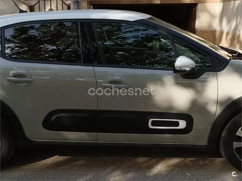 Usado Citroën C3 PureTech 83 CV (61 kW) 2024 Gris / plata Berlina