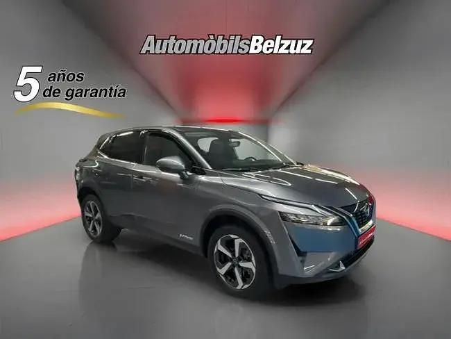 Käytetty Nissan Qashqai N-Connecta 190 HP (139 kW) 2023 Harmaa Katumaasturi