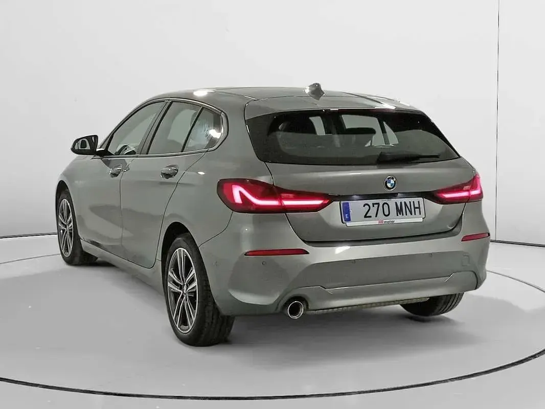 Usado BMW 118 136 CV (100 kW) 2024 Gris Utilitario