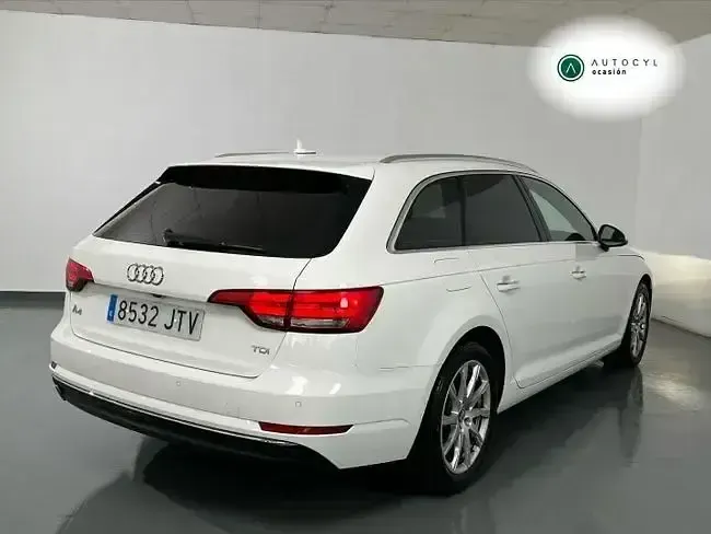 Usado Audi A4 150 CV (110 kW) 2016 Blanco Familiar