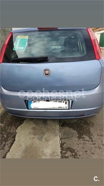 Usado Fiat Grande Punto Active 90 CV (66 kW) 2008 Azul Utilitario