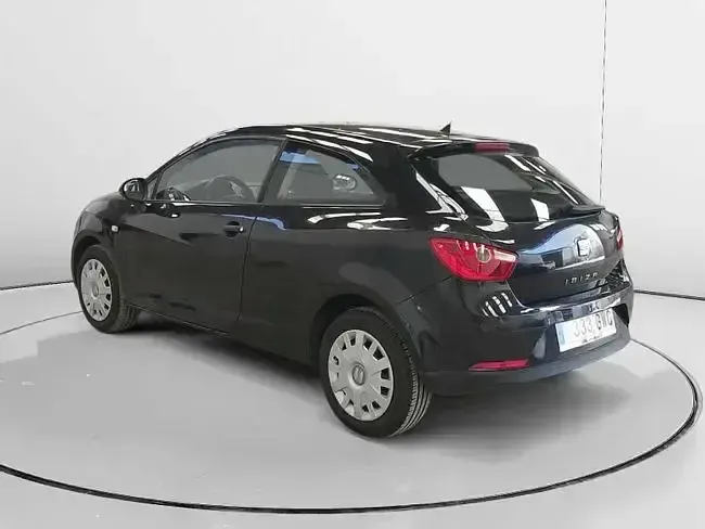 Używany Seat Ibiza Reference 80 KM (58 kW) 2010 Czarny Hatchback