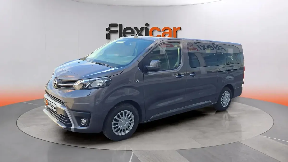 Usado Toyota Proace Verso 145 CV (106 kW) 2023 Beige Familiar