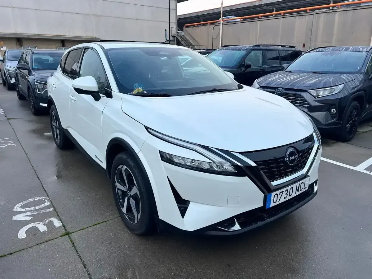Usado Nissan Qashqai N-Connecta 190 CV (139 kW) 2022 Blanco SUV