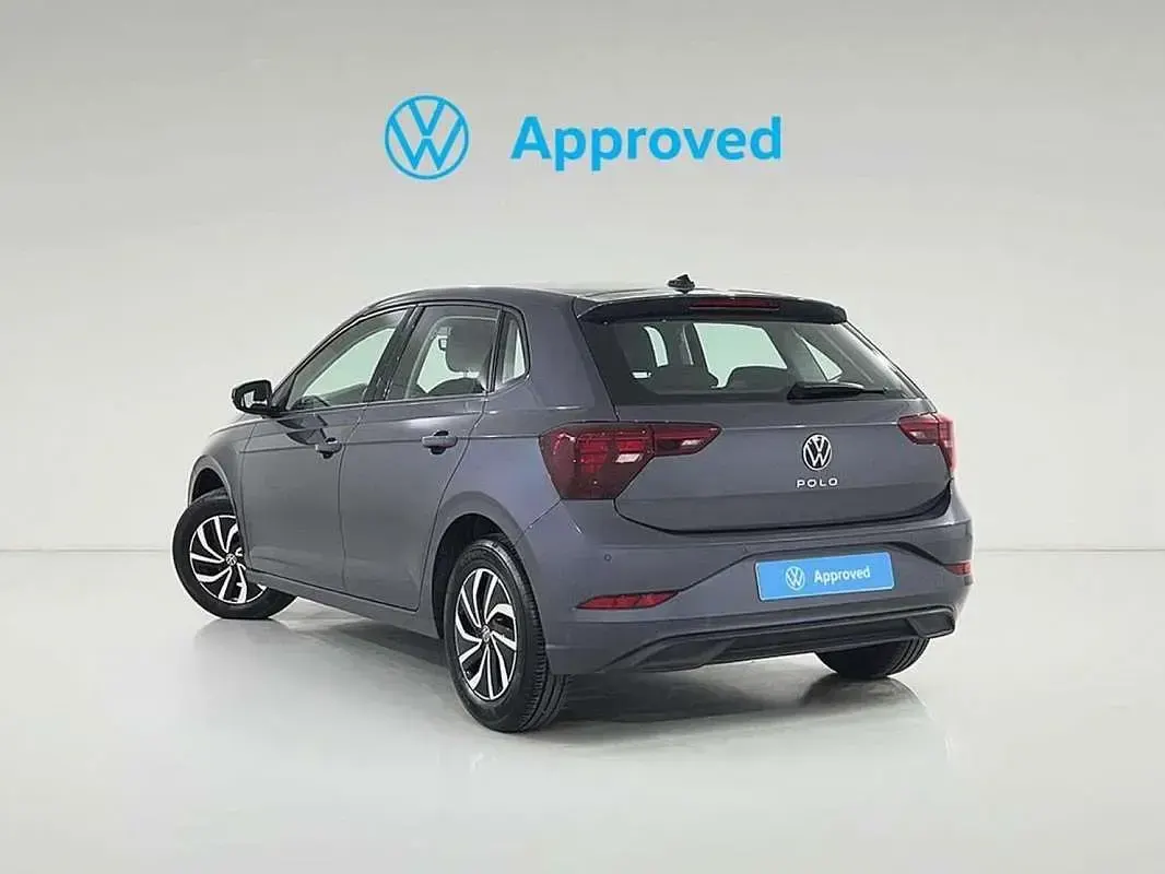 Usado VW Polo Life 95 CV (69 kW) 2024 Negro Utilitario