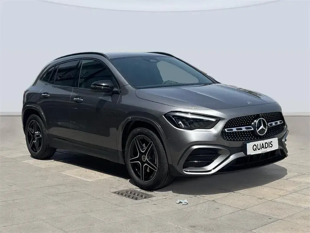 Nuevo Mercedes GLA200 150 CV (110 kW) 2026 Gris montaña SUV