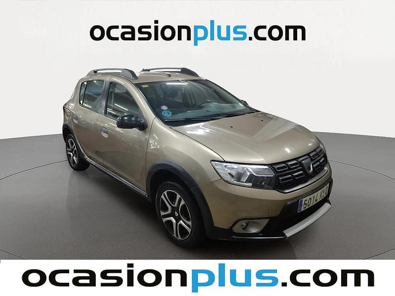 Usado Dacia Sandero Stepway 90 CV (66 kW) 2018 Beige Utilitario
