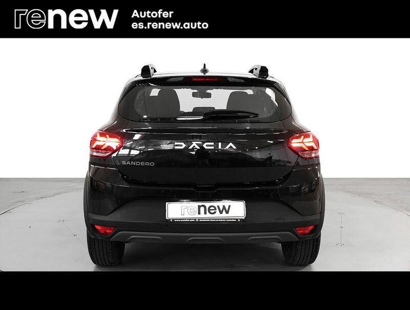 Usado Dacia Sandero Expression 100 CV (73 kW) 2023 Negro Berlina