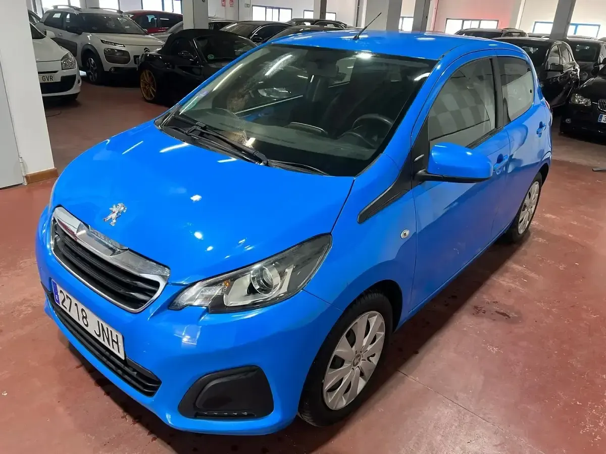 Usado Peugeot 108 Allure 82 CV (60 kW) 2016 Azul Utilitario