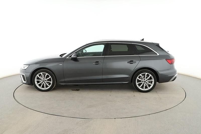Usado Audi A4 S-Line 136 HP (100 kW) 2021 Cinzento Carrinha