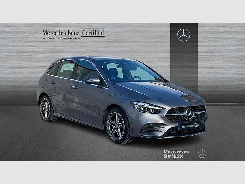 Usado Mercedes B250e AMG line 218 CV (160 kW) 2025 Designo gris montaña magno Monovolumen