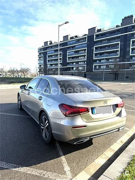 Usado Mercedes A180 136 CV (100 kW) 2020 Gris / plata Berlina