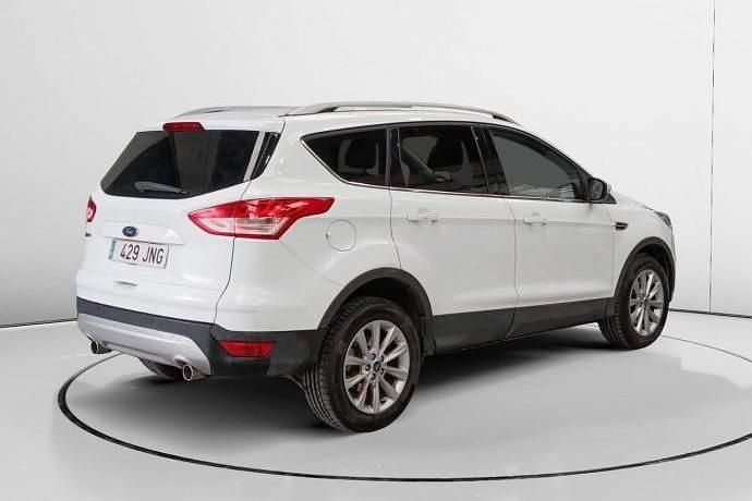Usado Ford Kuga Titanium 120 CV (88 kW) 2016 SUV