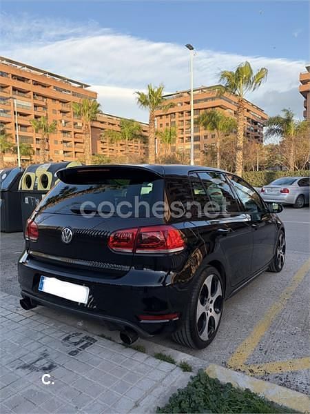 Usado VW Golf VI GTI 210 CV (154 kW) 2010 Negro Utilitario