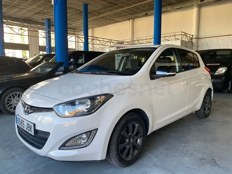 Usado Hyundai i20 GO! 85 CV (62 kW) 2014 Blanco Utilitario