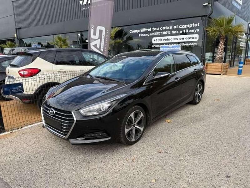 Negro Usado 2016 Hyundai i40 Familiar | 14.700 € (Caro) - Imagen 1/4