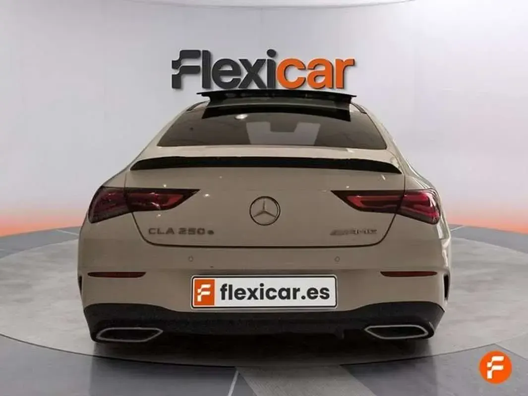Usado Mercedes CLA250e 218 CV (160 kW) 2020 Blanco Coupe