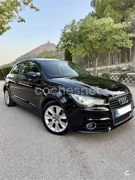 Negro Usado 2011 Audi A1 Attraction Utilitario | 8500 € (Buen precio) - Imagen 1/3