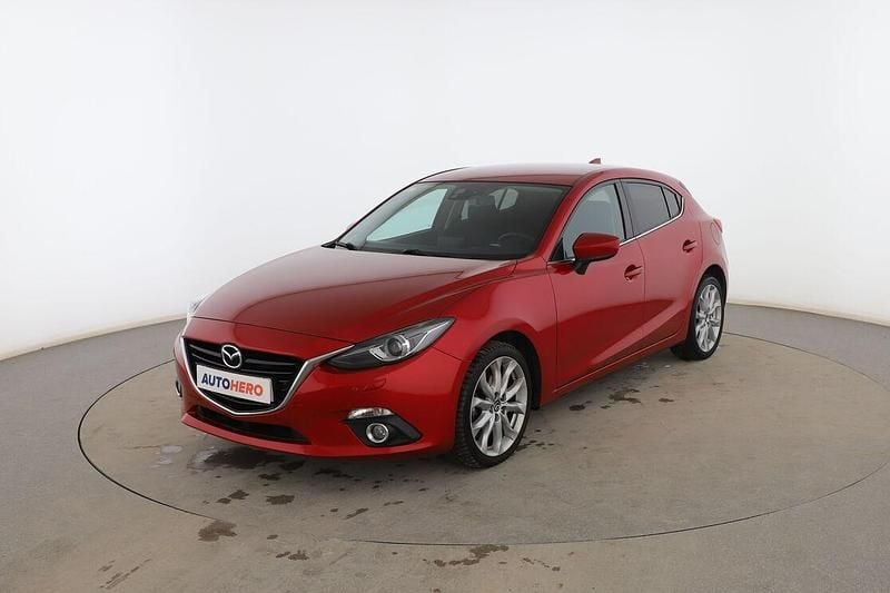 Rojo Usado 2016 Mazda 3 Luxury Utilitario | 11.799 € (Precio justo) - Imagen 1/3