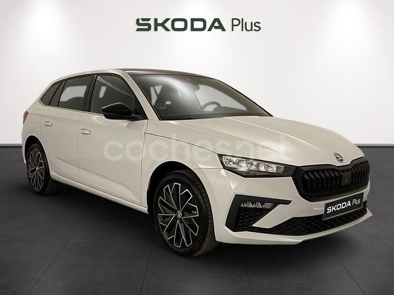Blanco Usado 2024 Skoda Scala Utilitario | 20.500 € (Precio justo) - Imagen 1/4