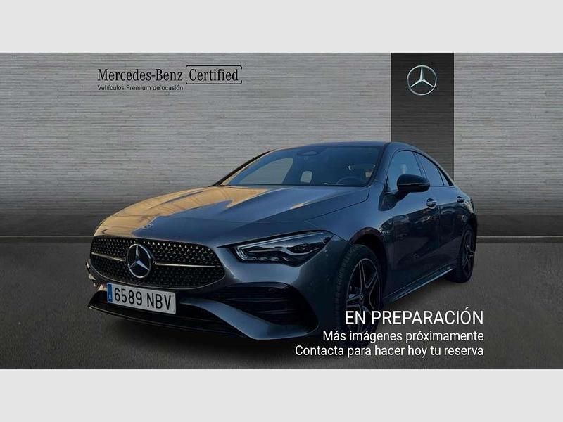 Usado Mercedes CLA250e 218 CV (160 kW) 2025 Gris Berlina