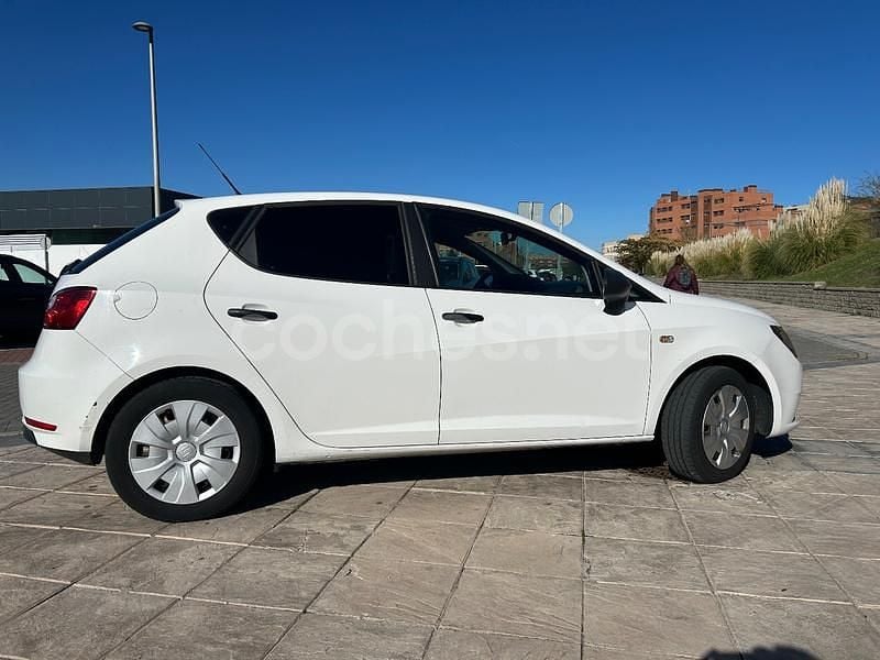 Blanco Usado 2016 Seat Ibiza Reference Berlina | 4990 € (Buen precio) - Imagen 1/4