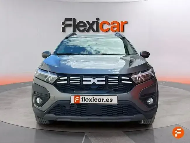 Usado Dacia Jogger Expression 110 CV (80 kW) 2024 Gris Monovolumen